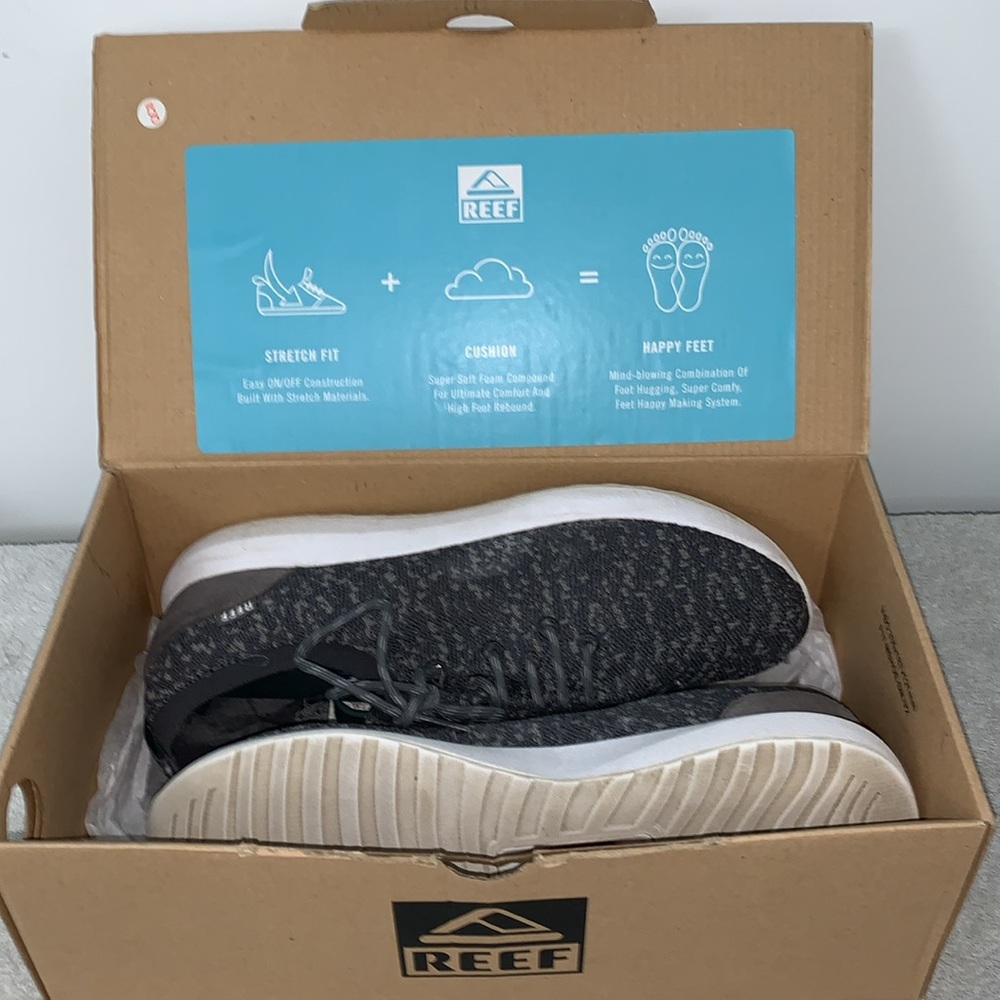 EUC Reef Cruiser Knit Sneakers Size 10 US in Gray. Very Comfortable